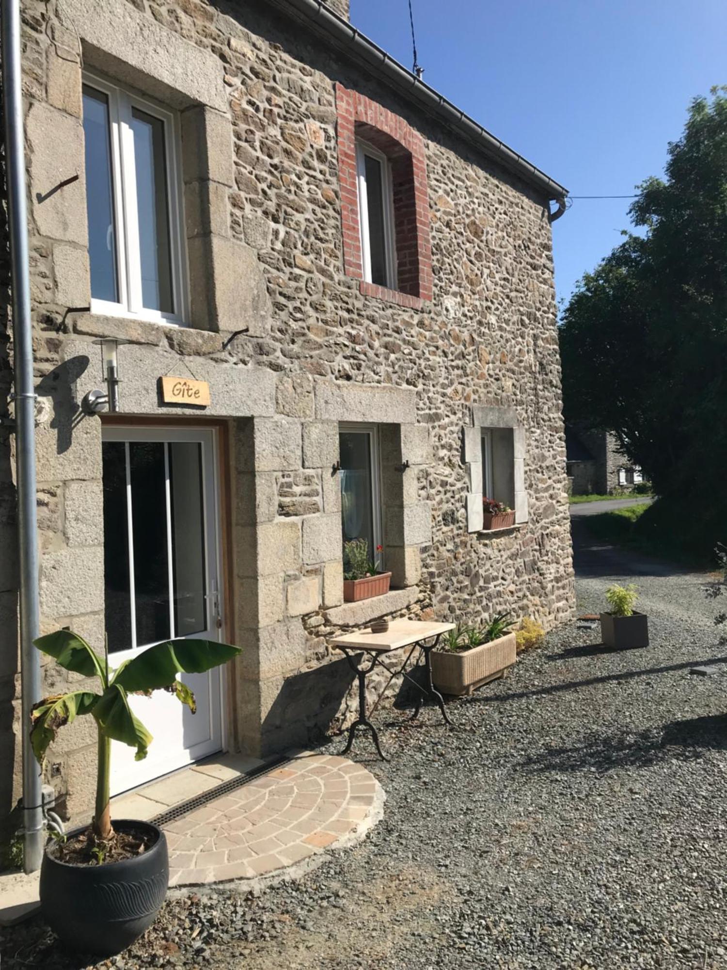 Charmant Gite Entre Vallee De La Rance Et Cote D'Emeraude Pleslin-Trigavou Extérieur photo